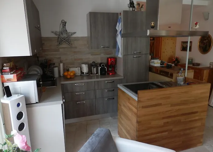 Lägenhet Luxerioeses 52 Viralago Mit Privatstrand *